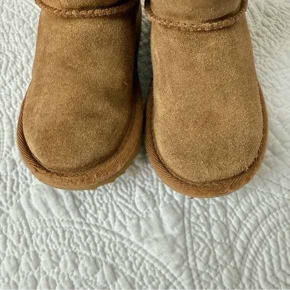 UGG Kids Mini Bailey Flex Boots Chestnut Suede Size 10 Shearling Warm - Picture 5 of 8
